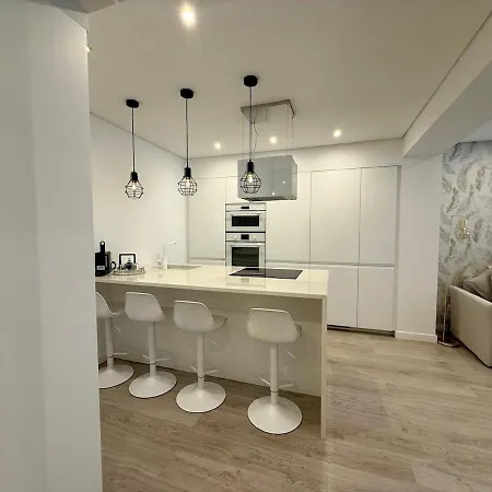 Lovely & Comfy I - Checkinhome Apartament