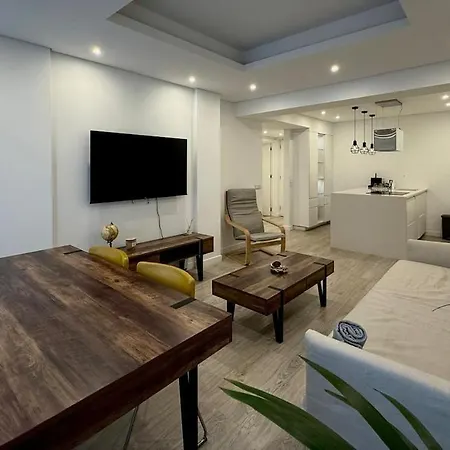 아파트 Lovely & Comfy I - Checkinhome *